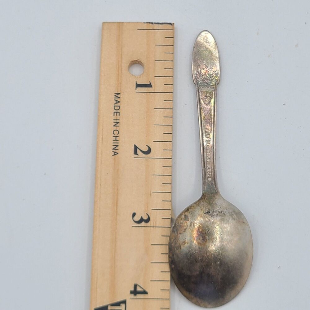 1847 Rogers Bros International Silver FIRST LOVE PATTERN BABY SPOON